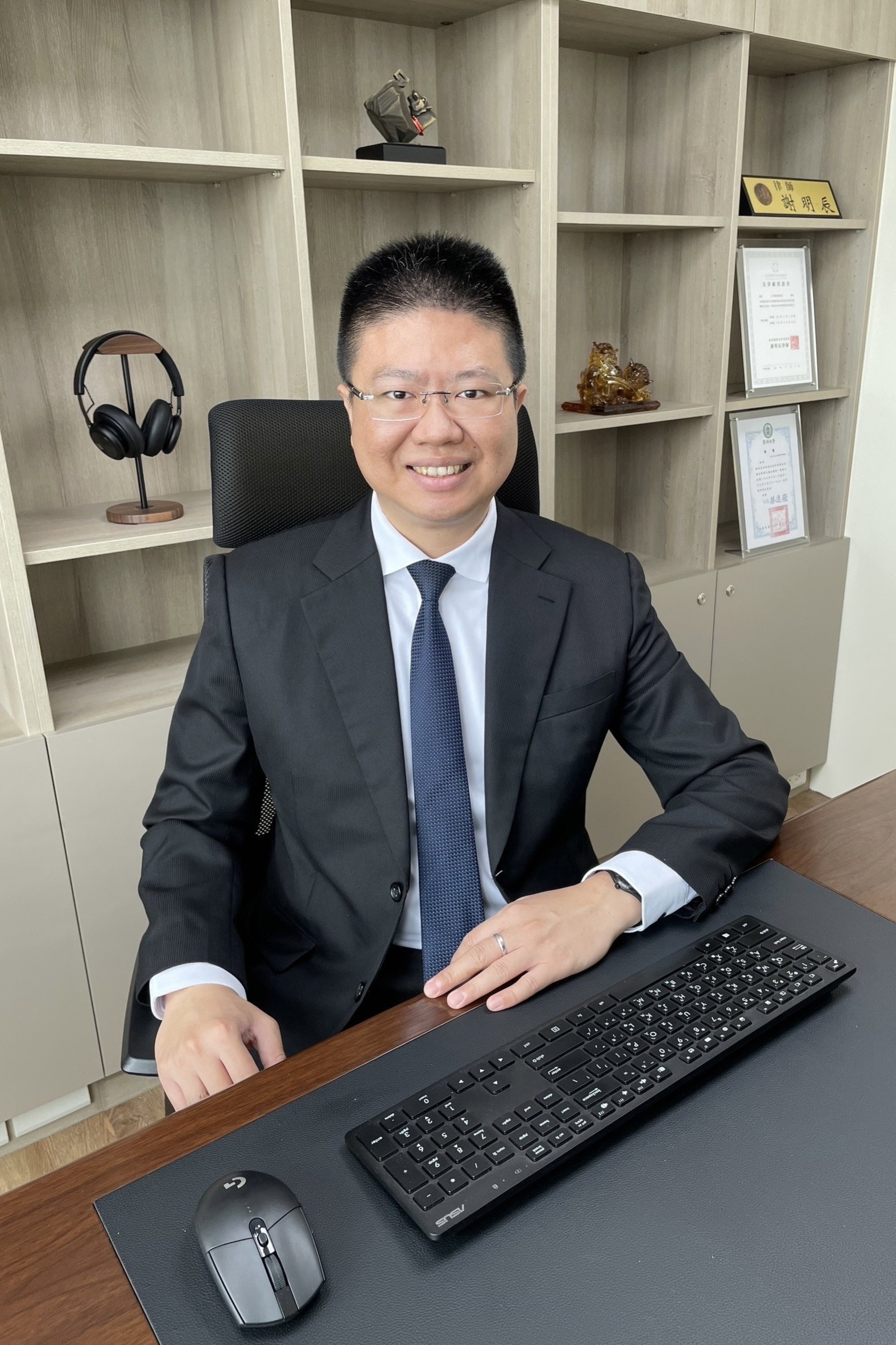 謝明辰 律師